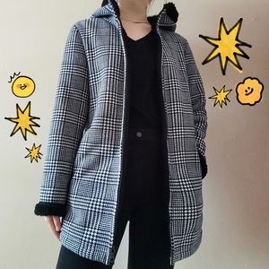 UNIQLO CHECKED JACKET